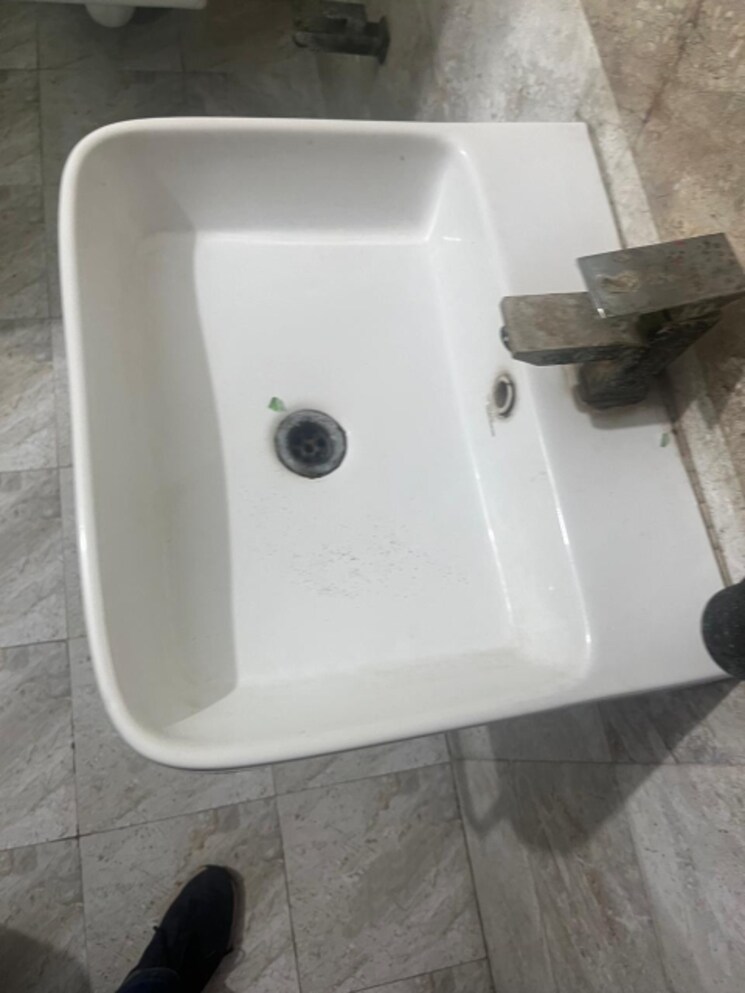 Master Bedroom, rwa-apartments 6 Bedroom 112 Sq.Mt. Independent House In Sector 31 Noida 8393781