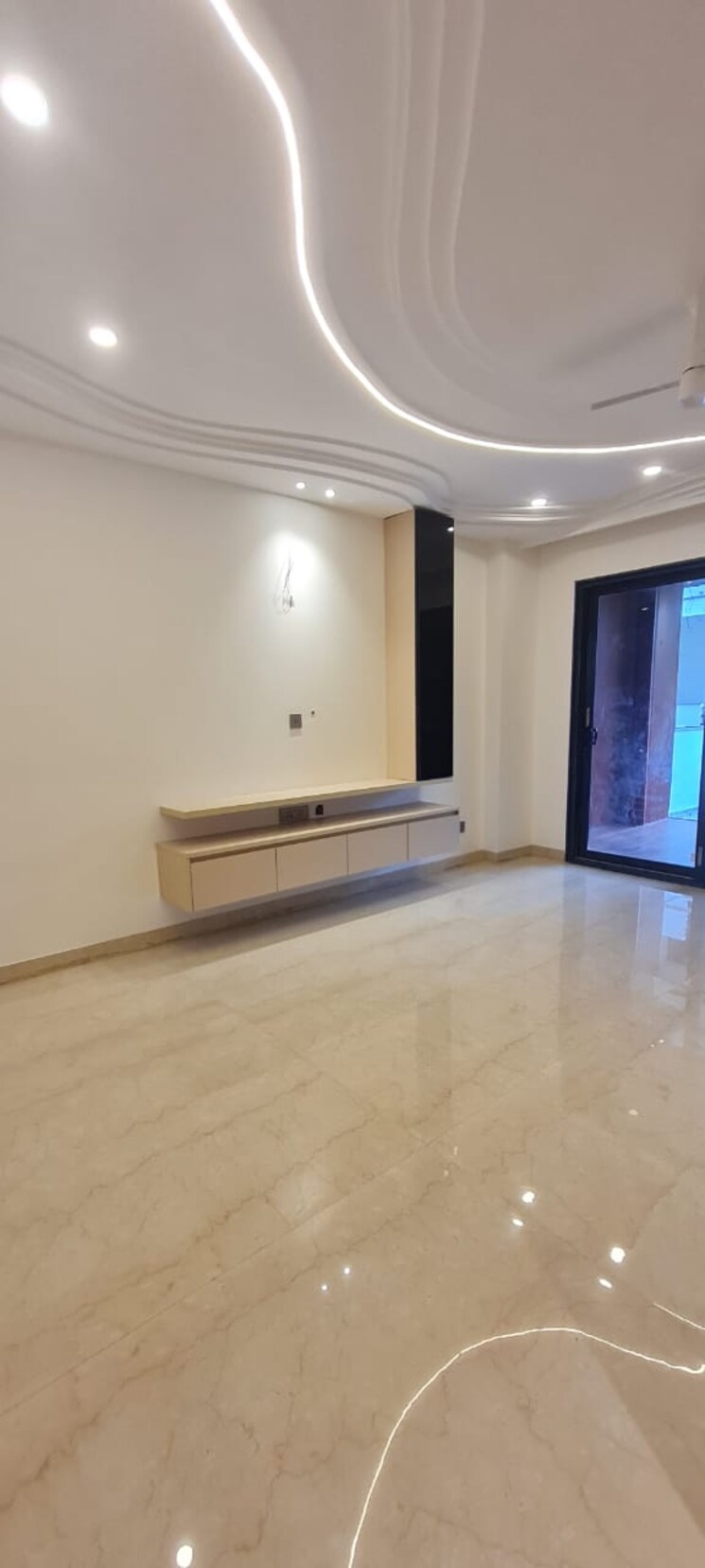 Room, green-wood-city 5 Bedroom 502 Sq.Yd. Builder Floor In Sector 45 Gurgaon 8393813