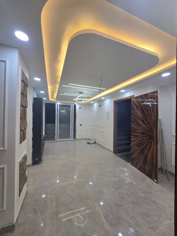 Building Lobby in 3 BHK Apartment at SKA Estate, Eta Ii Greater Noida – for Sale