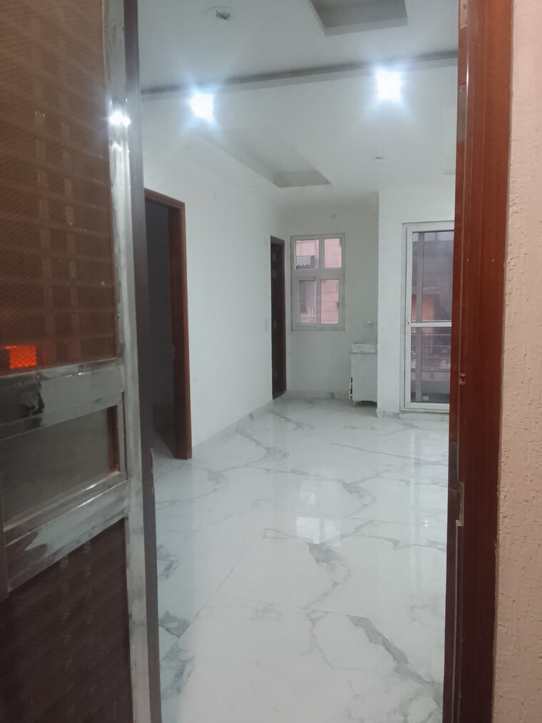 Bathroom, rohini sector 24 2 Bedroom 60 Sq.Mt. Builder Floor In Rohini Sector 24 Delhi 8393840