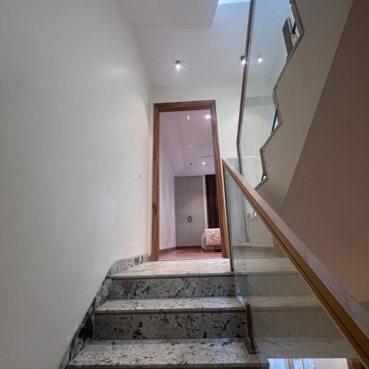 undefined, suncity-vatsal-valley 3 Bedroom 135 Sq.Yd. Builder Floor In Gwal Pahari Gurgaon 8393867