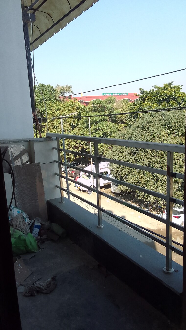 Balcony, rohini sector 24 1 Bedroom 32 Sq.Mt. Builder Floor In Rohini Sector 24 Delhi 8393896