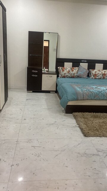 Bedroom in 3 BHK Apartment at Banjara Hills – for Rent