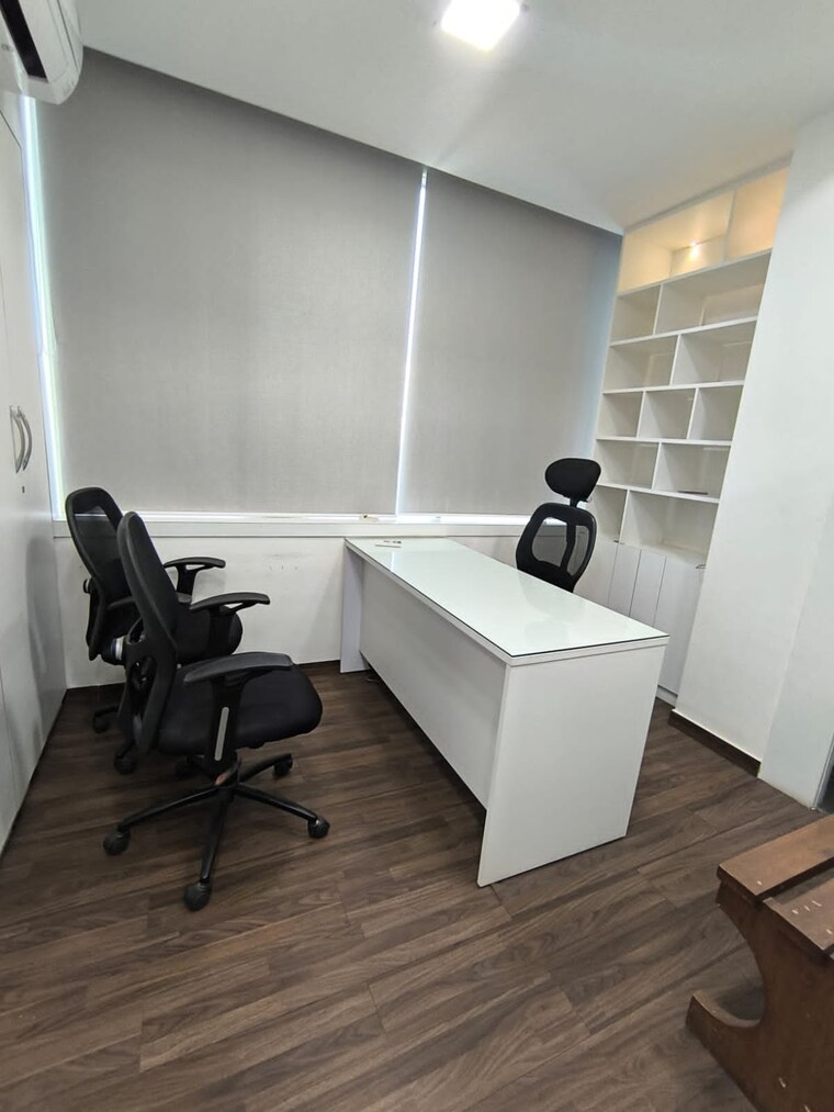 Team Area, the-crescent-business-park Commercial Office Space 550 Sq.Ft. In Sakinaka Mumbai 8393894