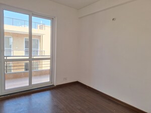 Room in 4 BHK Independent House at BPTP Parkland Pride, Sector 77 – for Sale