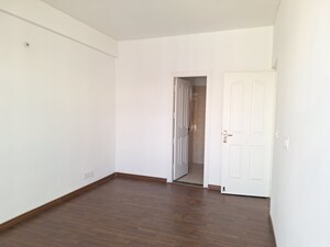 Room in 4 BHK Independent House at BPTP Parkland Pride, Sector 77 – for Sale