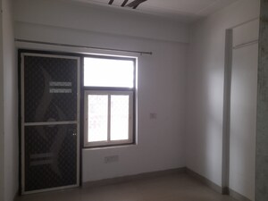 Room in 3 BHK Apartment at Sector 85 – for Sale