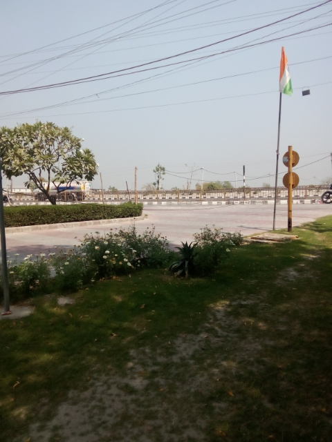 2 BHK Apartment For Sale in Parker White Lily