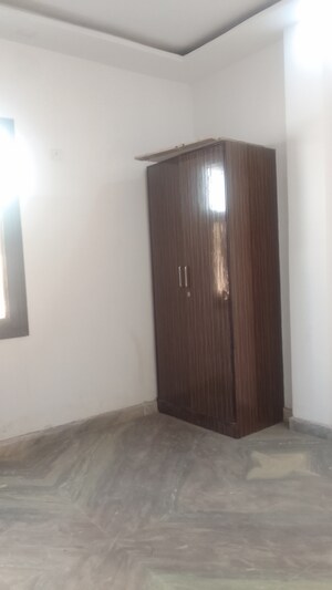 Room in 1 BHK Builder Floor at Rohini Sector 24 – for Sale