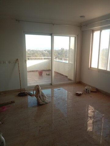 Room in 3 BHK Apartment at Elegant Vaishali Utsav, Vaishali Nagar – for Rent