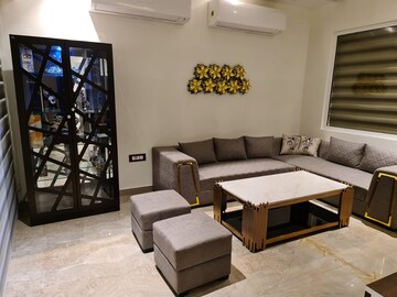 Living Room in 2 BHK Builder Floor at Rajouri Garden – for Rent