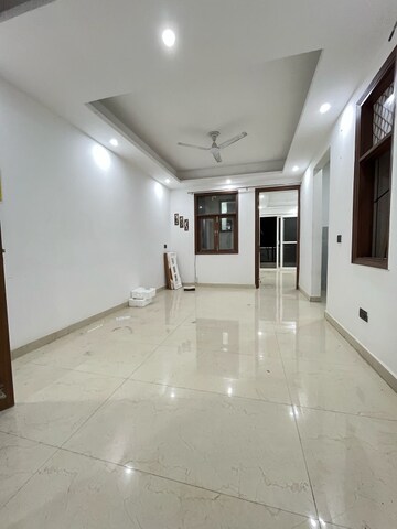 2 BHK Builder Floor For Rent in Saket
