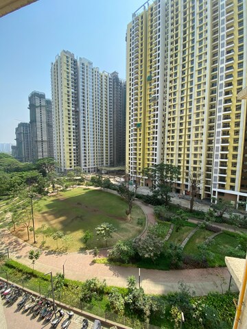1 BHK Apartment For Rent in Runwal Gardens, Dombivli East