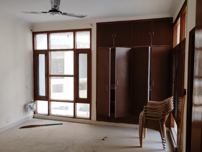 3 BHK Apartment For Sale in VIP Road