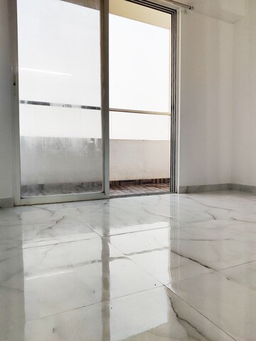 Room in 1 BHK Apartment at VTP One, Kharadi – for Sale