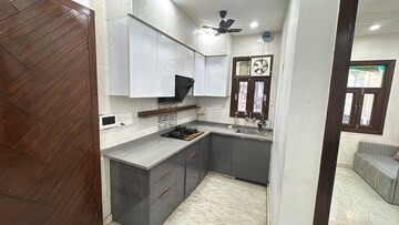 Kitchen in 2.5 BHK Builder Floor at Rohini Sector 7 – for Rent