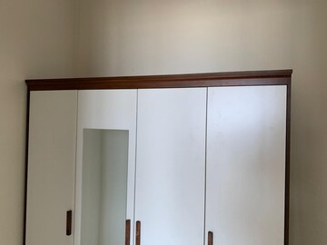 Furnished Amenities in 2 BHK Apartment at Castle Rock, Powai – for Rent