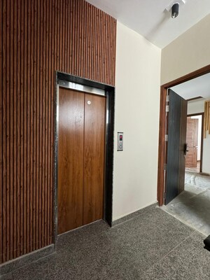 Room in 4 BHK Builder Floor at Anant Raj The Estate Floors, Sector 63a – for Sale