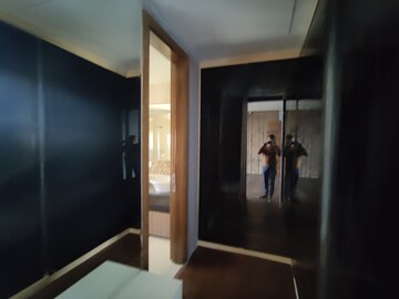Room in 3 BHK Apartment at M3M Golf Estate, Sector 65 – for Rent