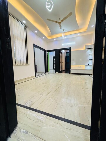 Bedroom in 3 BHK Builder Floor at Indirapuram Gyan Khand 4 – for Sale