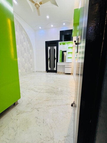 Room in 3 BHK Builder Floor at Indirapuram Gyan Khand 4 – for Sale