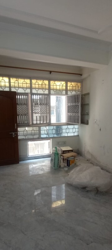 Living Room in 3 BHK Apartment at Sector 7 Dwarka – for Rent