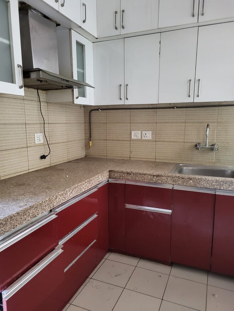 Kitchen, 3c-lotus-boulevard 3.5 Bedroom 1669 Sq.Ft. Apartment In Sector 100 Noida 8394414