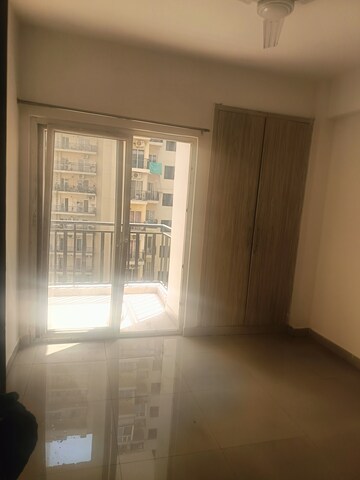 Room in 2 BHK Apartment at Aims Golf Avenue I, Sector 75 – for Rent