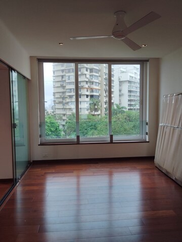 2 BHK Apartment For Rent in Bandra West
