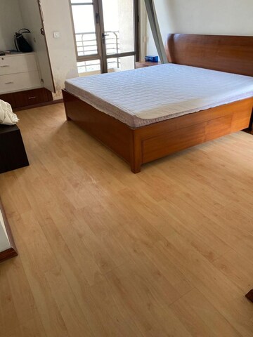 Bedroom in 3 BHK Apartment at Unitech Fresco, Sector 50 – for Rent