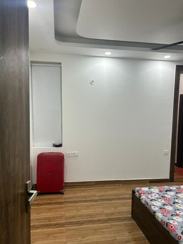 Furnished Amenities in 3 BHK Apartment at AVS Orchard, Sector 77 – for Rent