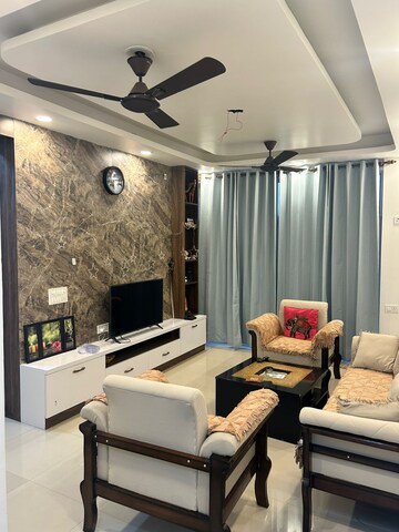Master Bedroom in 3 BHK Apartment at AVS Orchard, Sector 77 – for Rent