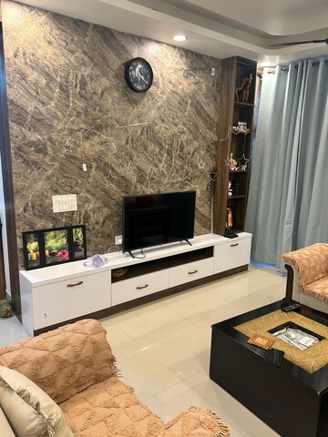 Furnished Amenities in 3 BHK Apartment at AVS Orchard, Sector 77 – for Rent