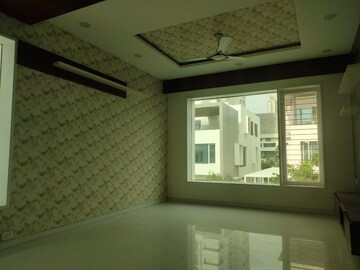 Room in 4 BHK Villa at Sector 10 Greater Noida – for Sale