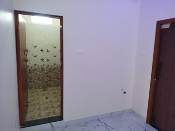 Room in 2 BHK Builder Floor at Guduvanchery – for Sale