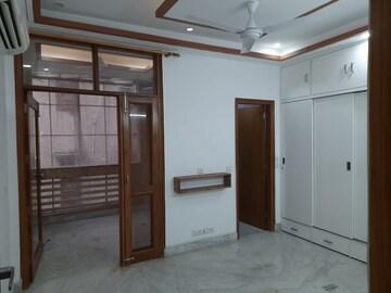 Room in 2 BHK Builder Floor at Lajpat Nagar I – for Rent
