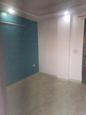 Room in 2 BHK Apartment at Shiv Ganga Apartments Vasundhara, Vasundhara Sector 4 – for Sale