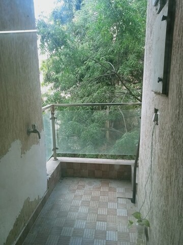 2 BHK Builder Floor For Rent in Saket
