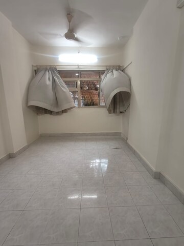 Building Lobby in 1 BHK Apartment at Lotus Lotus Link Square, Malad West – for Rent