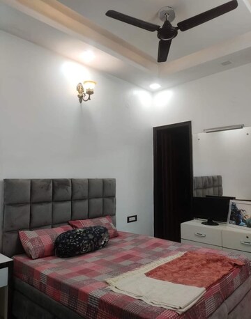 Bedroom in 2 BHK Builder Floor at Saket – for Rent