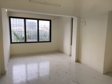 Room in 3 BHK Apartment at Yoga Apartments Vile Parle, Vile Parle West – for Sale
