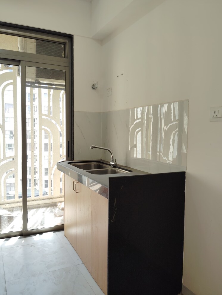 Kitchen, nakul-raj 2 Bedroom 800 Sq.Ft. Apartment In Malad West Mumbai 8395018