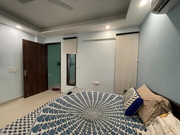 Bedroom in 2 BHK Builder Floor at Saket – for Rent