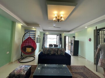 Bedroom in 2 BHK Builder Floor at Saket – for Rent