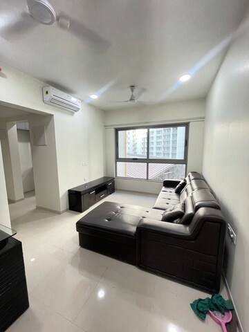 Bedroom in 2 BHK Apartment at Kalpataru Immensa, Kolshet Road – for Rent