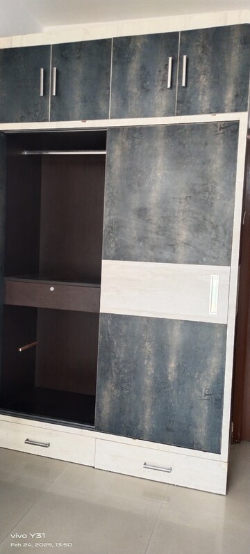 Furnished Amenities in 3 BHK Apartment at Mahagun Mywoods, Sector 16c Greater Noida – for Rent