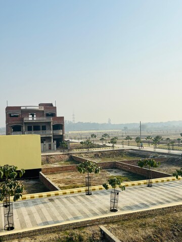 Plot Area in  Plot at Banthra Sikander Pur – for Sale
