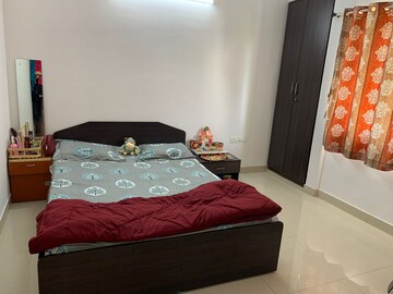 Bedroom in 2 BHK Apartment at Amanora Sterling Towers, Hadapsar – for Rent