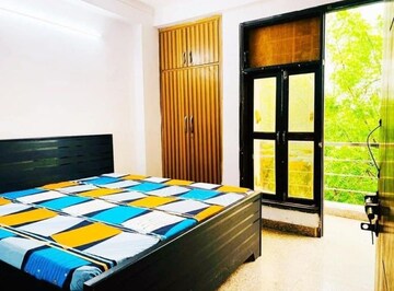 1 BHK Builder Floor For Rent in Saket