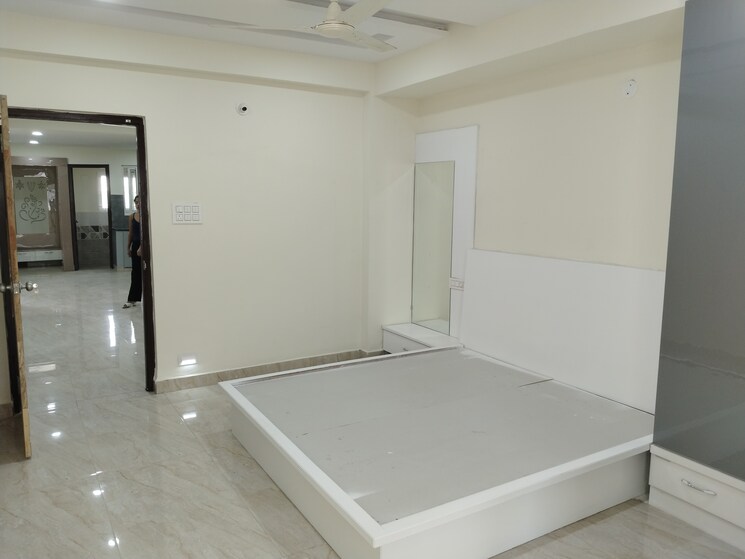 Room, sri-gayatri-residency 3 Bedroom 1650 Sq.Ft. Apartment In Madhapur Hyderabad 8395222